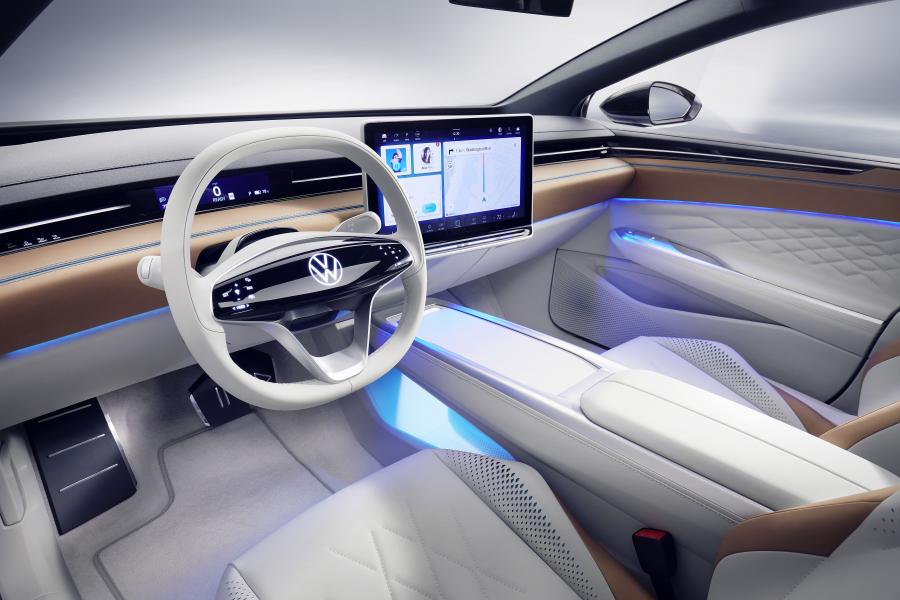 Торпедо Volkswagen I.D. Space Vizzion 2019 года  (фото 12 из 27)
